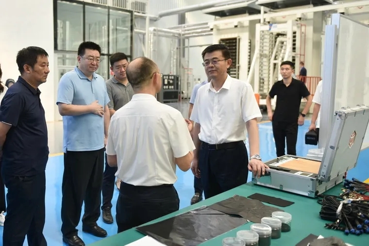 經(jīng)開(kāi)區(qū)書(shū)記朱瑞顯及各領(lǐng)導(dǎo)來(lái)司調(diào)研